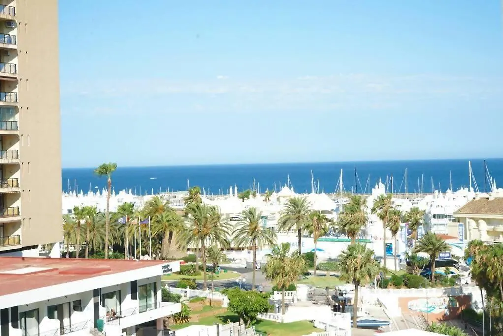 Amplio Con Vistas Al Mar Y Piscina En Benalmadena Apartment