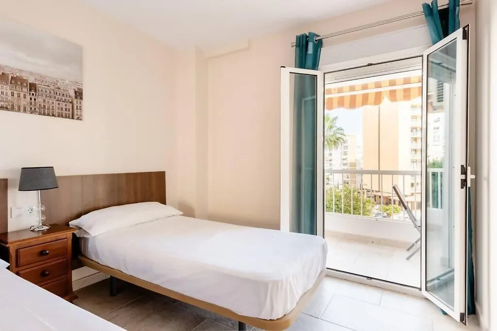 Amplio Con Vistas Al Mar Y Piscina En Benalmadena Apartment