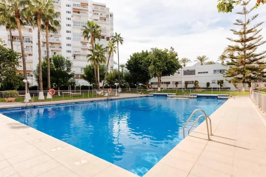 Amplio Con Vistas Al Mar Y Piscina En Benalmadena Apartment
