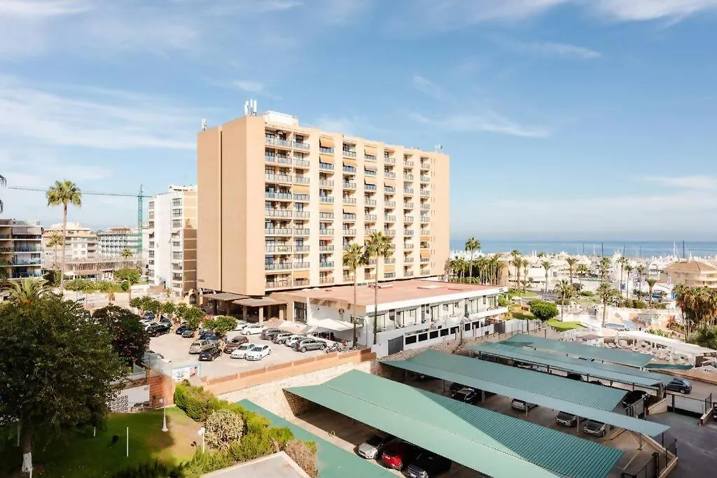Amplio Con Vistas Al Mar Y Piscina En Benalmadena Apartment
