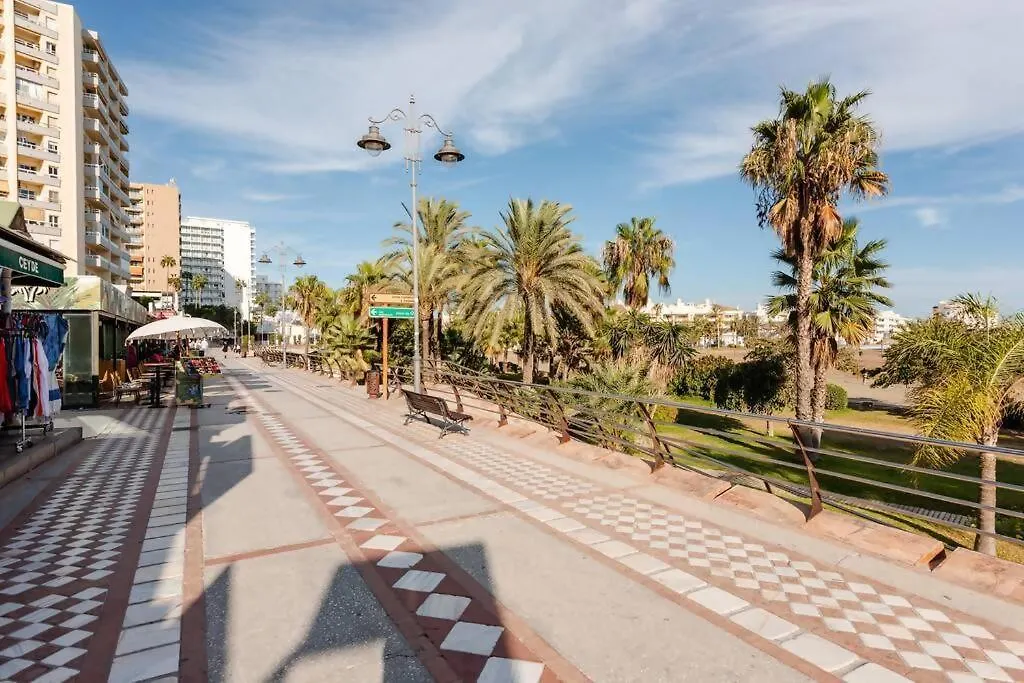 Amplio Con Vistas Al Mar Y Piscina En Benalmadena Apartment 0*,  Spain